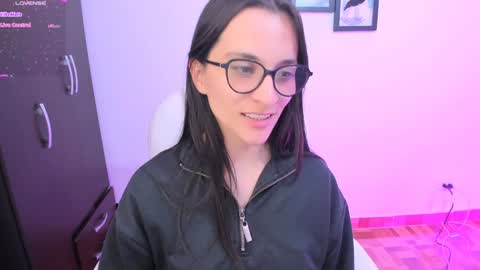 Snapshot of mariaan_m chatting on February 2025 09:48:01 PM Leidy online show from February 2025 09:48:01 PM
