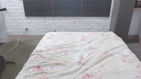 Snapshot of mariabril77 chatting on September 2025 02:19:01 PM Call me Mara online show from September 2025 02:19:01 PM