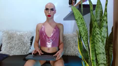 Snapshot of mariacarose chatting on February 2025 05:14:01 PM mariacarose online show from February 2025 05:14:01 PM