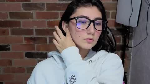 Maria online show from May 2026 11:33:02 PM
