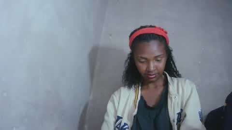 Maria online show from September 2025 07:05:01 PM