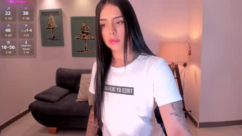 Snapshot of mariaherrera_ chatting on March 2025 05:14:02 PM MARIA HERRERA online show from March 2025 05:14:02 PM