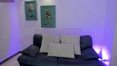 Snapshot of mariaherrera_ chatting on September 2025 08:53:02 PM MARIA HERRERA online show from September 2025 08:53:02 PM