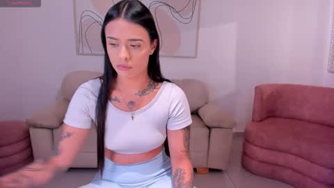 Snapshot of mariaherrera_ chatting on September 2025 08:21:01 PM MARIA HERRERA online show from September 2025 08:21:01 PM