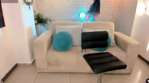 MARIA HERRERA  online show from April 2026 11:35:01 PM