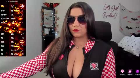   Mariam Castiblanco online show from October 2025 12:19:01 AM