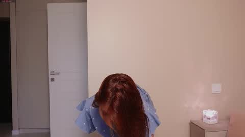 Snapshot of mariameella chatting on October 2025 08:26:01 AM mariameella online show from October 2025 08:26:01 AM