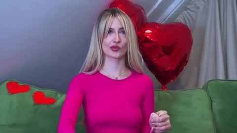 MariaMenson online show from March 2025 05:09:01 AM