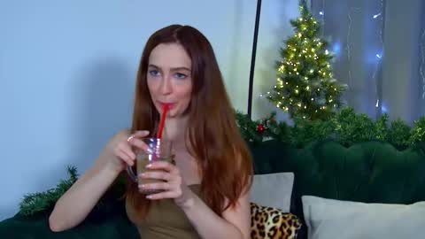 MariaMenson online show from December 2025 06:47:01 PM