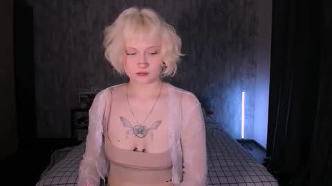 Maria online show from October 2025 01:05:02 AM