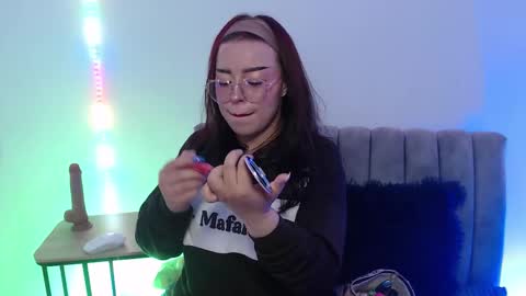 Marian online show from December 2025 03:04:01 AM