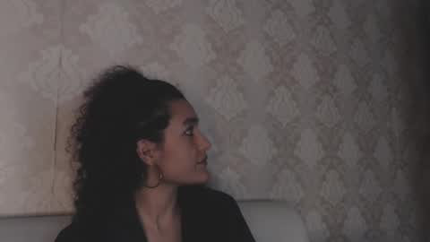 Snapshot of marian_skinny chatting on January 2025 11:03:02 PM Marian online show from January 2025 11:03:02 PM