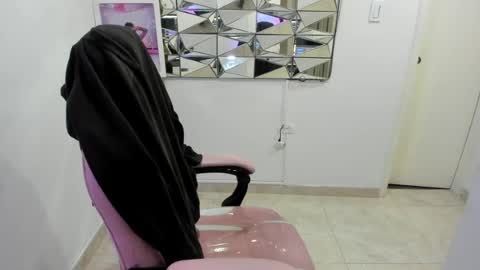 mariana01_m online show from June 2026 12:04:01 PM