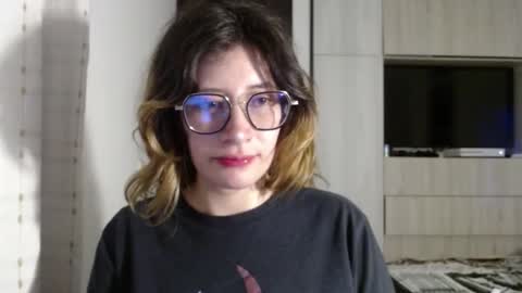 Snapshot of mariana124_ chatting on December 2024 09:18:02 PM Mariana online show from December 2024 09:18:02 PM