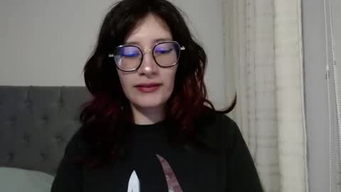 Snapshot of mariana124_ chatting on January 2025 10:19:01 PM Mariana online show from January 2025 10:19:01 PM