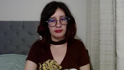 Snapshot of mariana124_ chatting on February 2025 01:37:01 AM Mariana online show from February 2025 01:37:01 AM