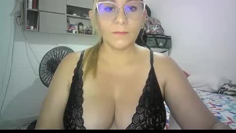 mariana995649 online show from May 2026 03:00:01 PM