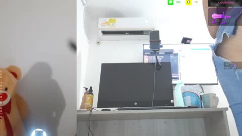 Snapshot of mariana_1_ chatting on February 2025 07:15:01 AM Mariana online show from February 2025 07:15:01 AM