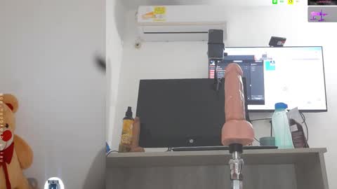 Snapshot of mariana_1_ chatting on February 2025 06:39:01 AM Mariana online show from February 2025 06:39:01 AM