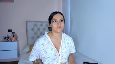 Snapshot of mariana___roexx chatting on October 2025 05:10:02 PM Mariana roexx online show from October 2025 05:10:02 PM