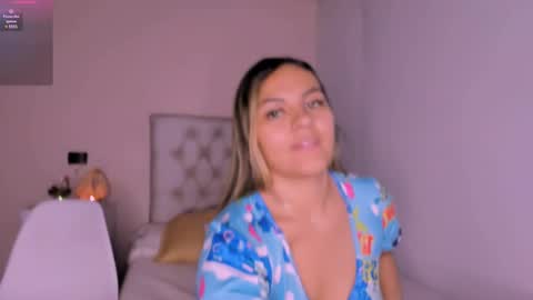 Snapshot of mariana__roe chatting on March 2025 03:57:01 AM Mariana Roe online show from March 2025 03:57:01 AM