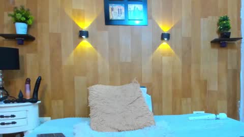 Mariana Angel online show from February 2025 11:01:01 PM