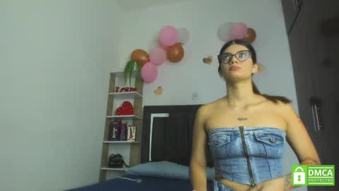 Mariana and Ronny online show from May 2026 10:15:02 PM