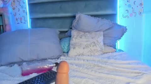 Snapshot of mariana_babe_ chatting on January 2025 06:23:01 PM mariana_babe_ online show from January 2025 06:23:01 PM