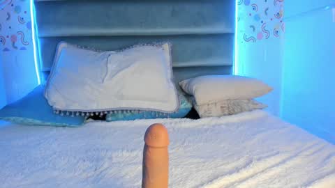 Snapshot of mariana_babe_ chatting on January 2025 12:37:01 PM mariana_babe_ online show from January 2025 12:37:01 PM