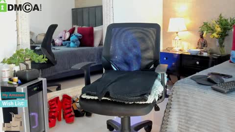 Snapshot of mariana_c chatting on December 2024 02:28:02 PM Mar y online show from December 2024 02:28:02 PM