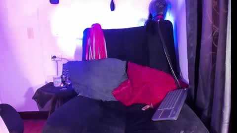 Snapshot of mariana_fadulf_ chatting on January 2025 01:03:02 PM mariana_fadulf_ online show from January 2025 01:03:02 PM