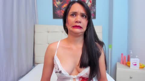 Mariana online show from January 2025 01:00:01 PM