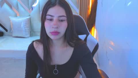 Snapshot of mariana_tp chatting on September 2025 01:00:01 PM Mariana online show from September 2025 01:00:01 PM