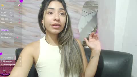 Snapshot of mariana_turner chatting on February 2025 05:21:01 AM Mariana turner online show from February 2025 05:21:01 AM