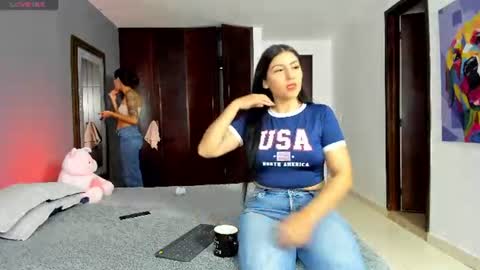 MARIANA Y VALENTINA online show from June 2026 11:18:02 AM