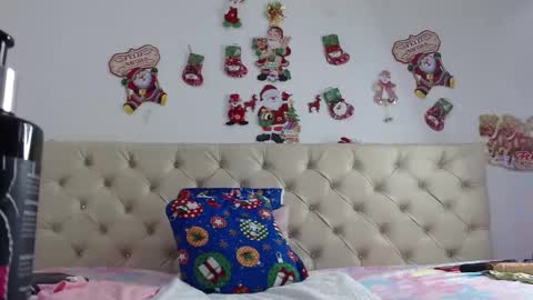 Mariana  online show from December 2024 12:16:02 PM