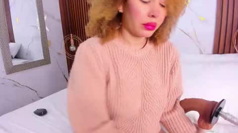 Snapshot of marianarey1_ chatting on December 2025 08:03:01 PM Mariana online show from December 2025 08:03:01 PM