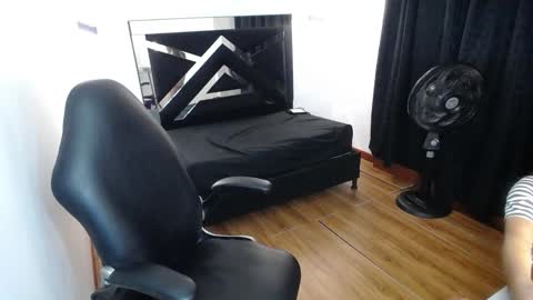 Mariana online show from January 2026 03:00:01 AM