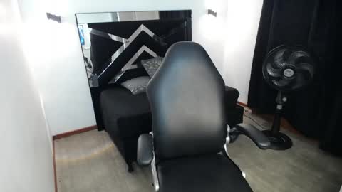 Mariana online show from April 2026 08:50:02 AM