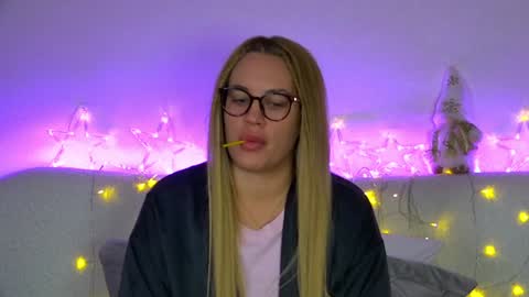 Maria online show from December 2024 04:31:02 AM