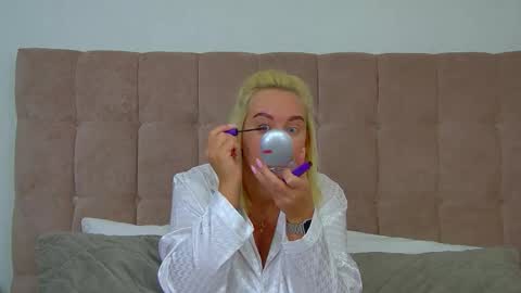 Maria online show from February 2026 07:03:02 AM