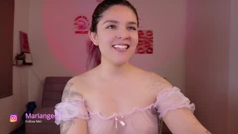 mariangeel_ online show from October 2025 12:30:02 AM