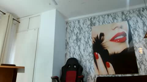 Snapshot of mariani_smith chatting on October 2025 12:05:02 PM Mariani online show from October 2025 12:05:02 PM