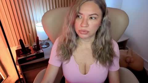 Snapshot of marianl0ve chatting on September 2025 10:52:02 AM Marian Love online show from September 2025 10:52:02 AM