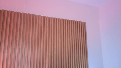 Marian Love  online show from November 2025 10:49:01 AM