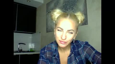 marianna1977 online show from October 2025 08:08:01 PM