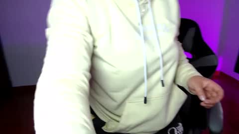 Mariana online show from October 2025 07:31:01 PM