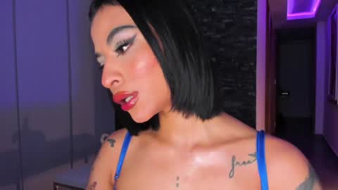 M A R I A N E online show from May 2026 04:18:01 AM