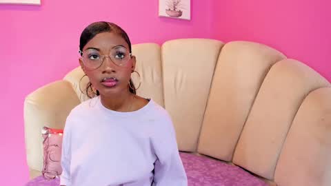 Snapshot of marianrosse chatting on September 2025 06:41:02 PM marianrosse online show from September 2025 06:41:02 PM