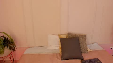 Snapshot of mariapettit chatting on March 2026 10:32:02 AM Maria Pettit online show from March 2026 10:32:02 AM